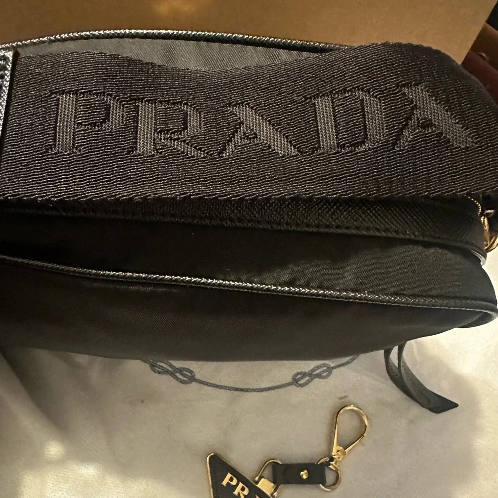 Prada crossbody - Picture 5 of 14